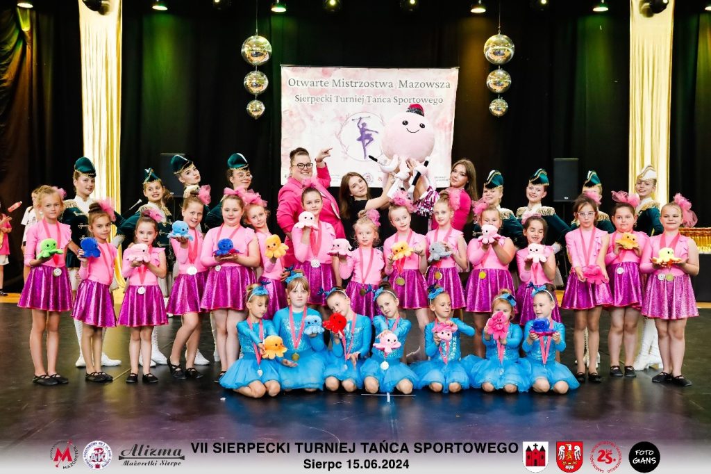 Cały zespół na scenie